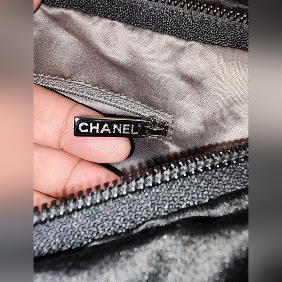 Chanel Black Satin Jumbo Bow Chain Shoulder Bag - Picture 6 of 12